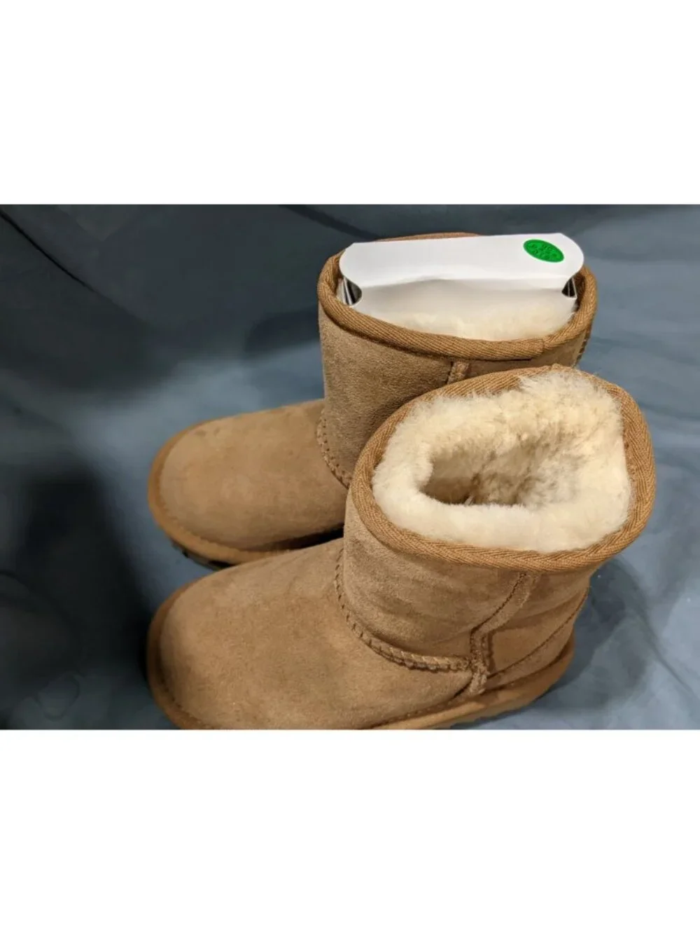 UGG Australia Toddlers Classic II Boots Pull-On Tan Size 8 NEW IN BOX!